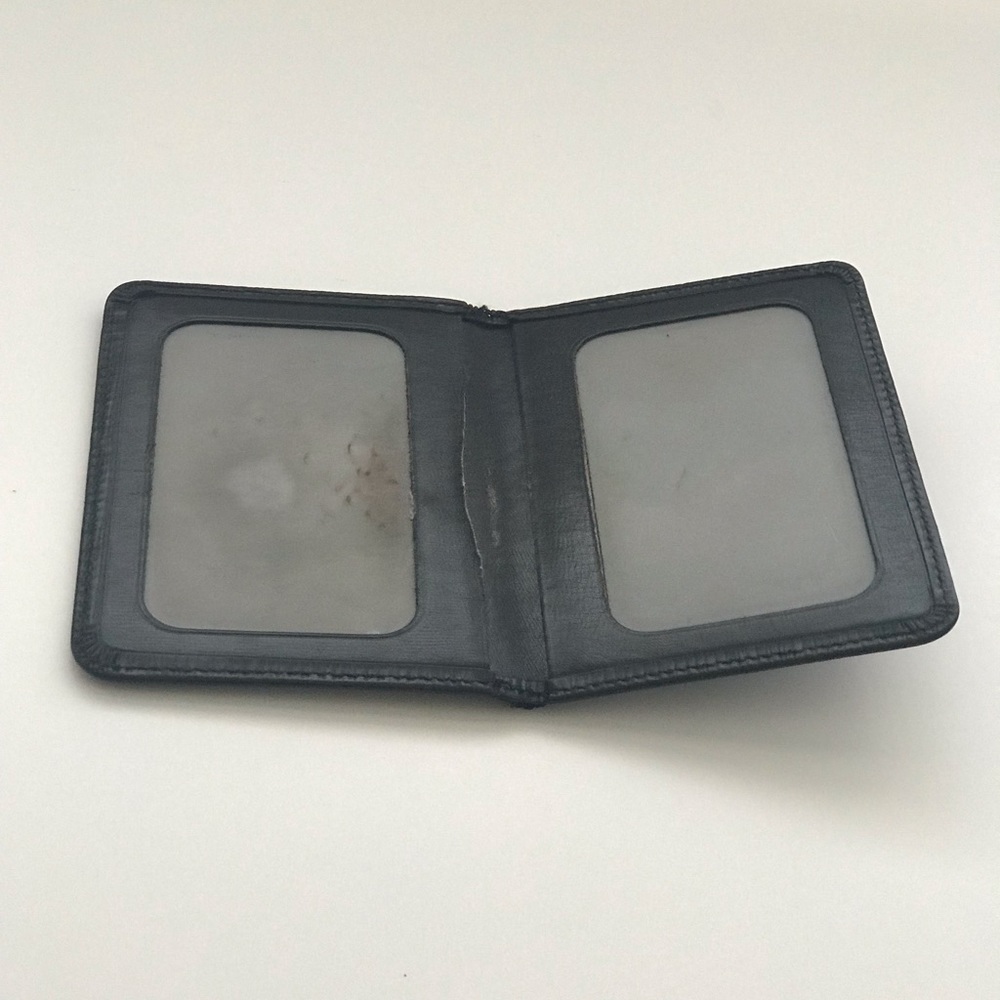 AUTH Louis Vuitton Epi Cardholder LO1902 - Picture 3 of 5